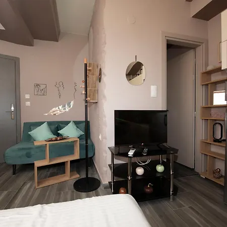 Kk75corner Rovere * Thessaloníki